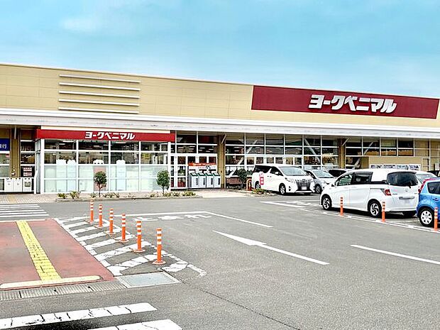 ヨークベニマル太平寺店 徒歩13分。 1000m