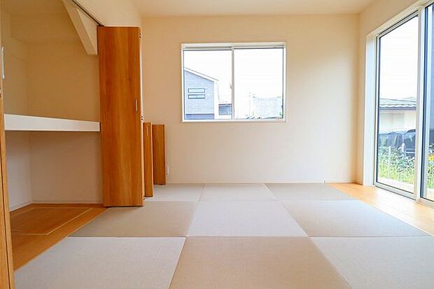 あると嬉しい！1階の一部屋。客間、お友達やご親戚のお泊り部屋として使えます！