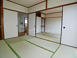 東京メトロ千代田線 北綾瀬駅 徒歩12分の賃貸マンション 3階2DKのリビング/ダイニング