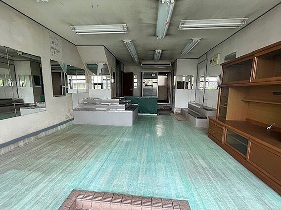 １階　店舗　約...