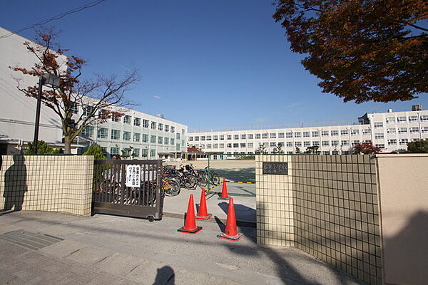 画像10:名古屋市立名東小学校