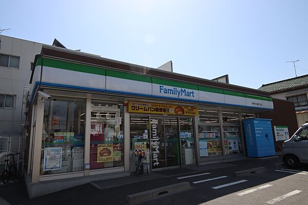 画像20:ファミリーマート　千種田代本通四丁目店