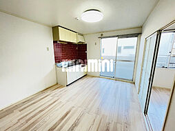 トラッド天塚 2階2DKのリビング/ダイニング