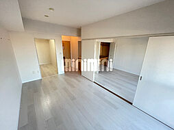 アーバンドエル庄内通 5階2LDKのリビング/ダイニング