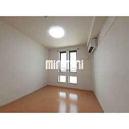 イルレジーナI 3階1LDKのリビング/ダイニング