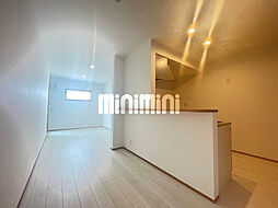 RUSCELLO鳥羽見 302 3階1LDKのリビング/ダイニング