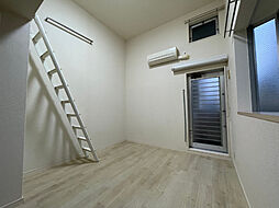 ピノ・ノワール新守山 1階1Kのリビング/ダイニング