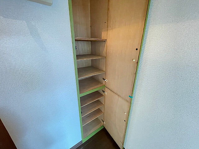 収納