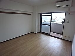 マンション蔵 5階1DKのリビング/ダイニング