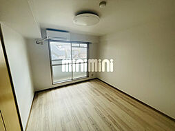 カリナンビル 2階1Kのリビング/ダイニング