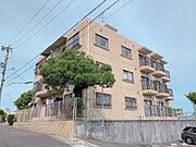 本山駅より徒歩9分 築40年3ヶ月 3階建の賃貸物件