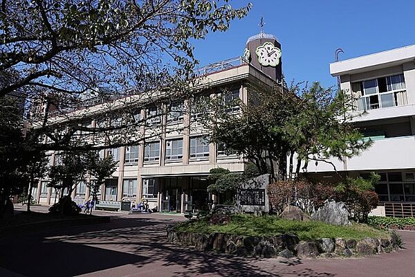 画像18:小学校「名古屋市立東桜小学校まで692m」