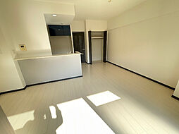 ブリス 2階1LDKのリビング/ダイニング