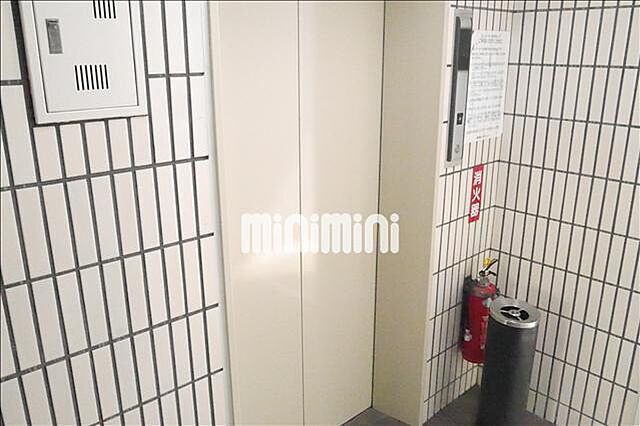 7 / 11
