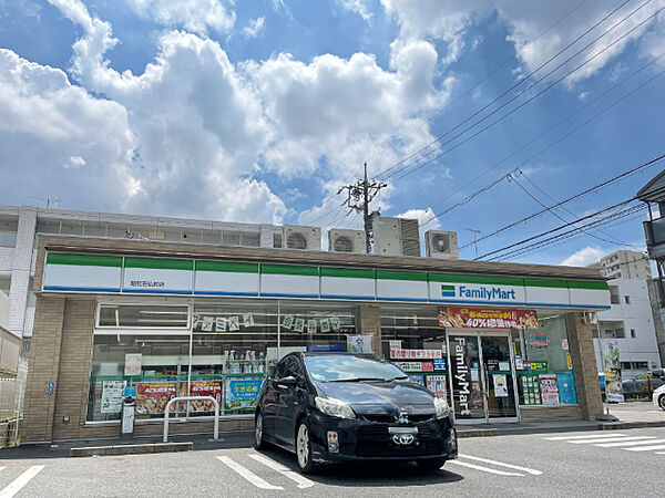 画像6:コンビニ「ファミリーマート昭和石仏町店まで96m」