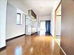 ディーベス23 5階2LDKのリビング/ダイニング