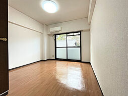 ヴァンベール桜山 1階1Kのリビング/ダイニング