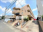 桜山駅より徒歩13分 築21年2ヶ月 3階建の賃貸物件