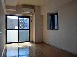 ハイツ金山 5階1Kのリビング/ダイニング