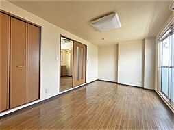 アベニュー野立 3階1Kのリビング/ダイニング