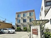 尾頭橋駅より徒歩19分 築9年 3階建の賃貸物件
