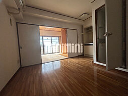 ラ・クール泉 3階1DKのリビング/ダイニング