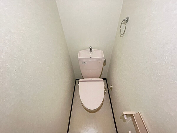 画像7:ウォームレット付きのトイレ