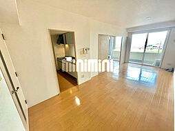 ソーラスフロント富船 3階1LDKのリビング/ダイニング