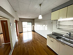 シャトー樹里 1階3LDKのリビング/ダイニング