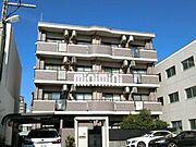 八事駅より徒歩2分 築25年2ヶ月 4階建の賃貸物件