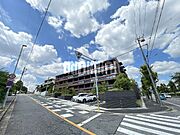 総合リハビリセンター駅より徒歩11分 築3年6ヶ月 3階建の賃貸物件