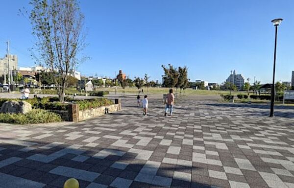 画像24:公園「川名公園まで500m」
