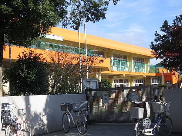 画像28:幼稚園、保育園「昭和荘保育園まで1m」
