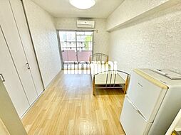 アーバンドウェル川名山 2階ワンルームのリビング/ダイニング