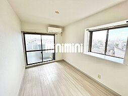 メゾン・ド・スクワール 4階ワンルームのリビング/ダイニング