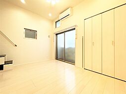 ブランドール 1階1Kのリビング/ダイニング