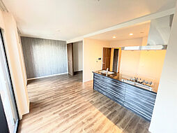 さくらHills ROKUBAN Platinum Resi 902 9階2LDKのリビング/ダイニング