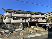 金山駅より徒歩8分 築35年8ヶ月 3階建の賃貸物件