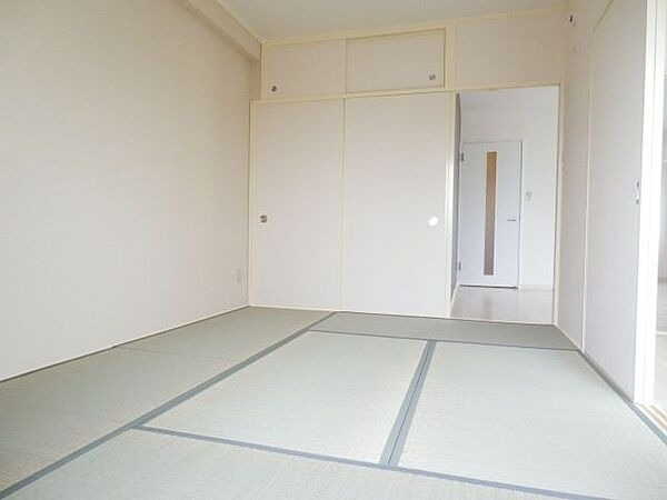 画像5:すごしやすい畳のお部屋です