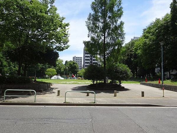 画像23:公園「久屋大通公園まで20m」