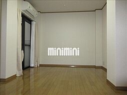 シャトー村瀬・千代田 5階1Kのリビング/ダイニング