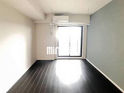 グラン・アベニュー鶴舞公園 5階1Kのリビング/ダイニング