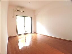 エコロジー鶴舞レジデンス 2階1Kのリビング/ダイニング