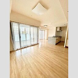 ゼスタ鶴舞 202 2階3LDKのリビング/ダイニング