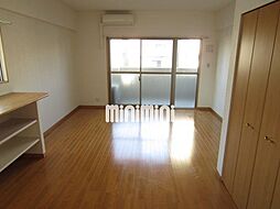 エピュレ 3階ワンルームのリビング/ダイニング