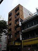 栄駅より徒歩11分 4階 築42年7ヶ月の賃貸物件