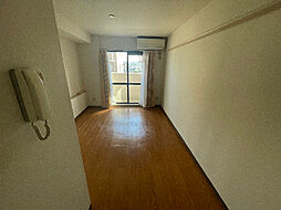 ジョイフル守山II 5階ワンルームのリビング/ダイニング