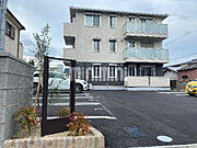 瓢箪山駅より徒歩2分 築4年4ヶ月 3階建の賃貸物件