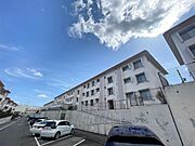 野並駅より徒歩10分 1階 築51年の賃貸物件