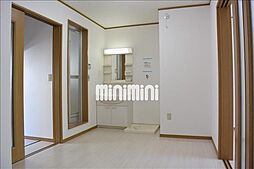 十一屋ハイツ 2階2DKのリビング/ダイニング